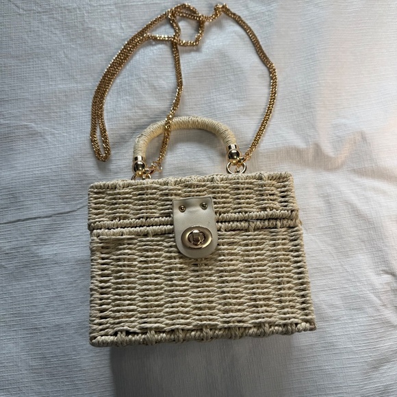 Chic Woven Cream Crossbody Bag - Picture 2 of 9